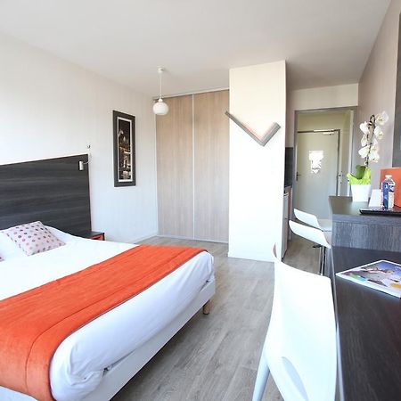 Aparthotel Adonis Paris Sud Chevilly-Larue Exterior foto