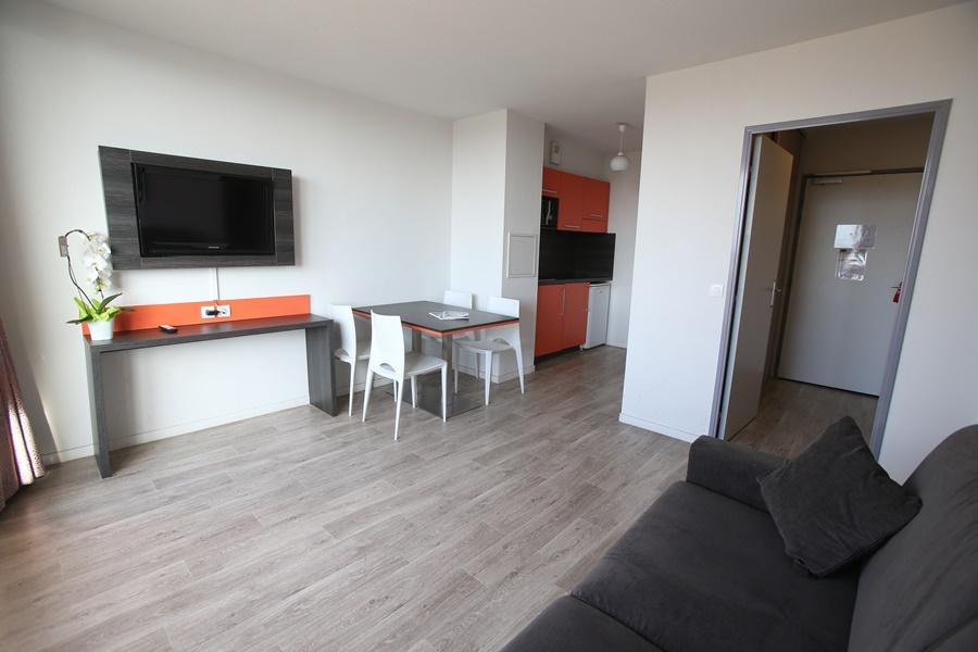 Aparthotel Adonis Paris Sud Chevilly-Larue Exterior foto